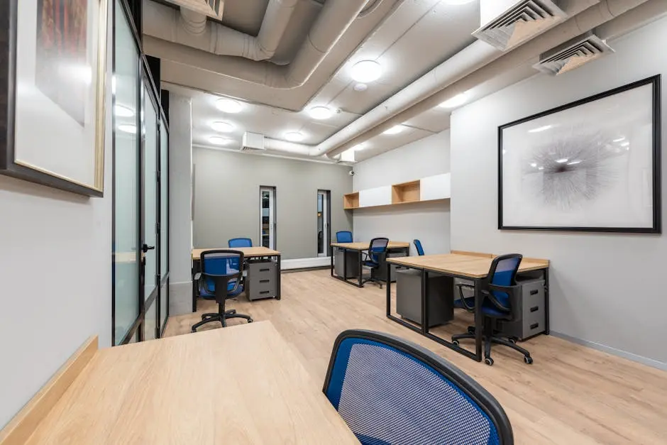What Materials Are Commonly Used in Modern Desks?